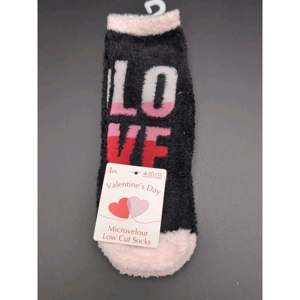 Happy Valentine's Day Love Crew Socks 1 Pair Size 4-10 New
